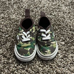 Toddler Camo vans